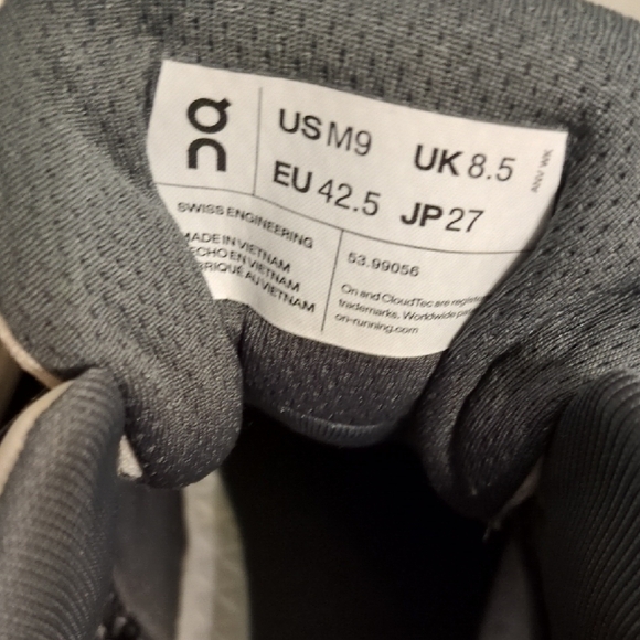 On Running White and Orange Sneakers - Picture 9 of 10